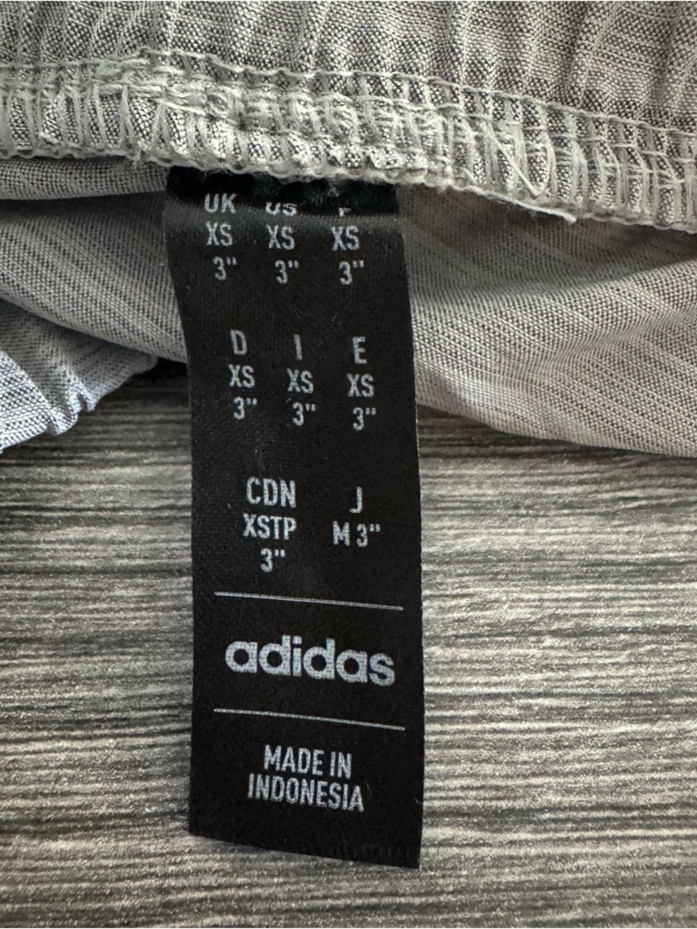Adidas Women’s Pacer Woven Shorts High Rise 3” Inseam Size XS Grey - Picture 5 of 9